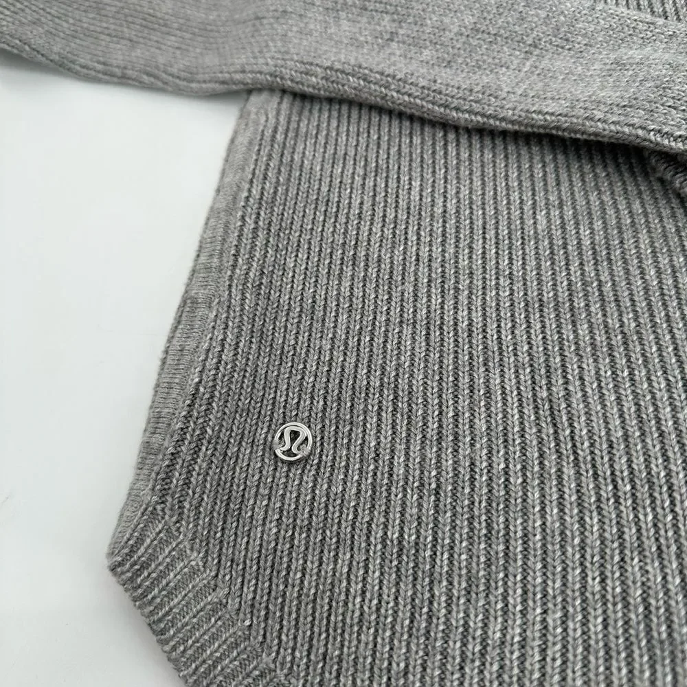 Lululemon Cabin Yogi Long Sleeve White / Heathered Light Grey NO SIZE 2?